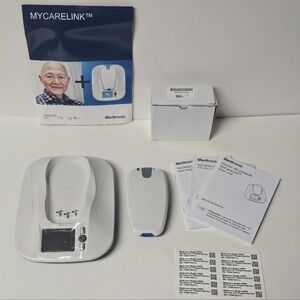 MEDTRONIC MyCareLink Patient Heart Monitor 24950 w/ Power Supply